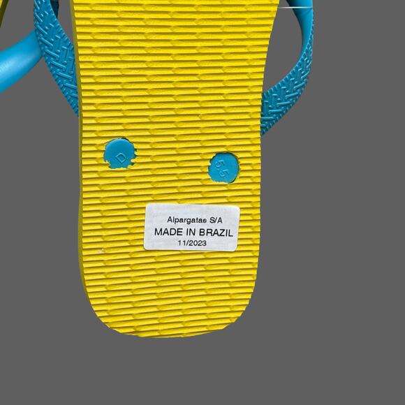 Havaianas SpongeBob Flip Flops Yellow M9/10 W11/12 NWT - Picture 5 of 5
